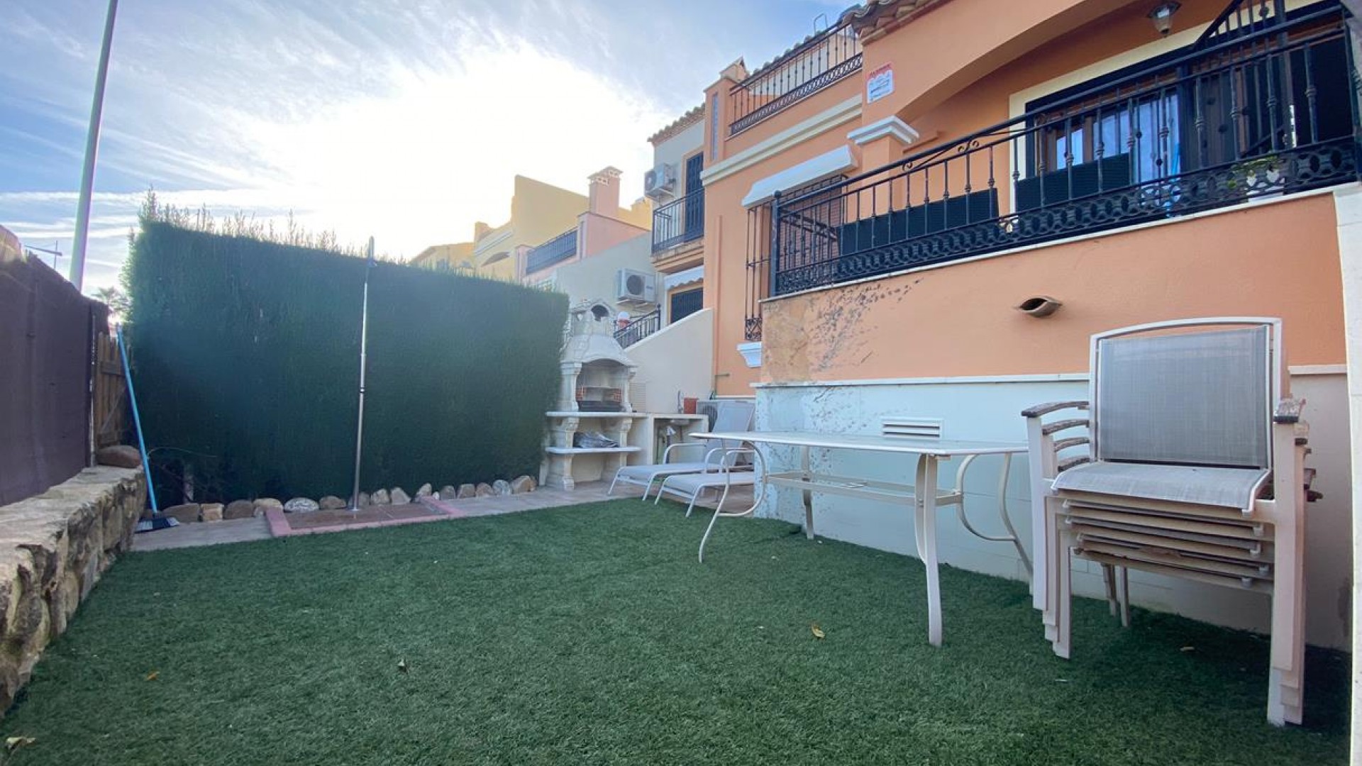 Venta - Casa de pueblo -
Algorfa - Algorfa (La Finca Golf)