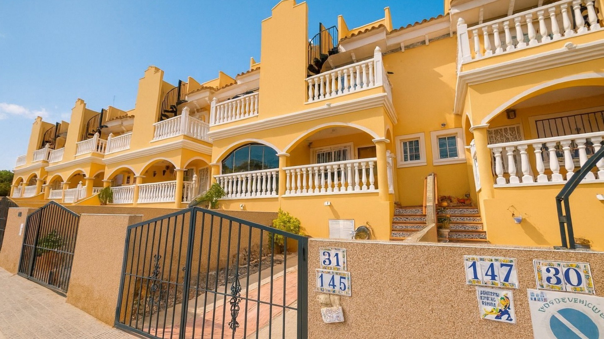 Venta - Casa de pueblo -
Algorfa - Montemar