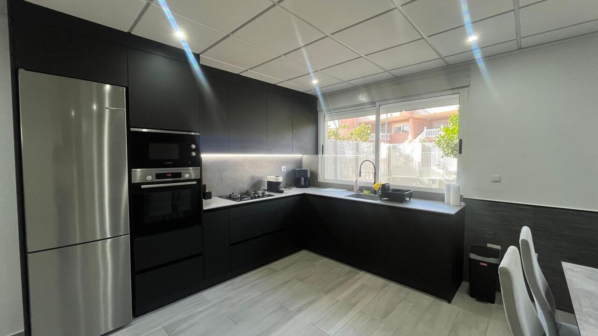 Venta - Casa de pueblo -
Algorfa