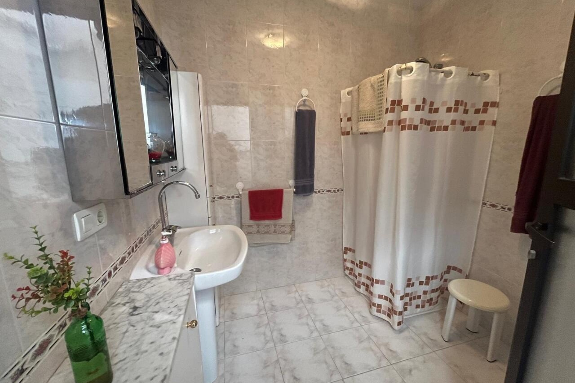 Venta - Casa de pueblo -
Algorfa