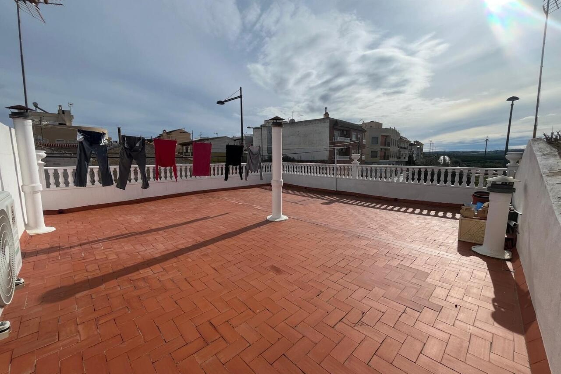 Venta - Casa de pueblo -
Algorfa