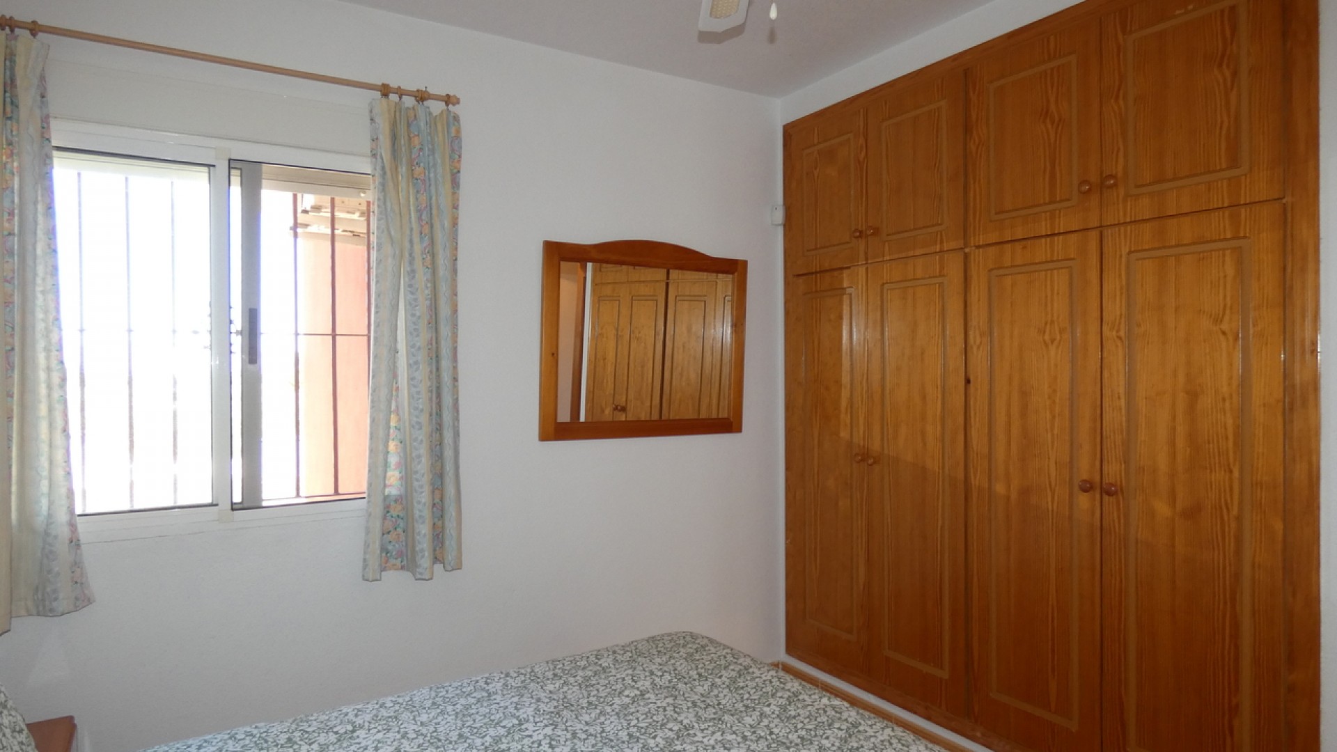 Venta - Casa de pueblo -
Algorfa