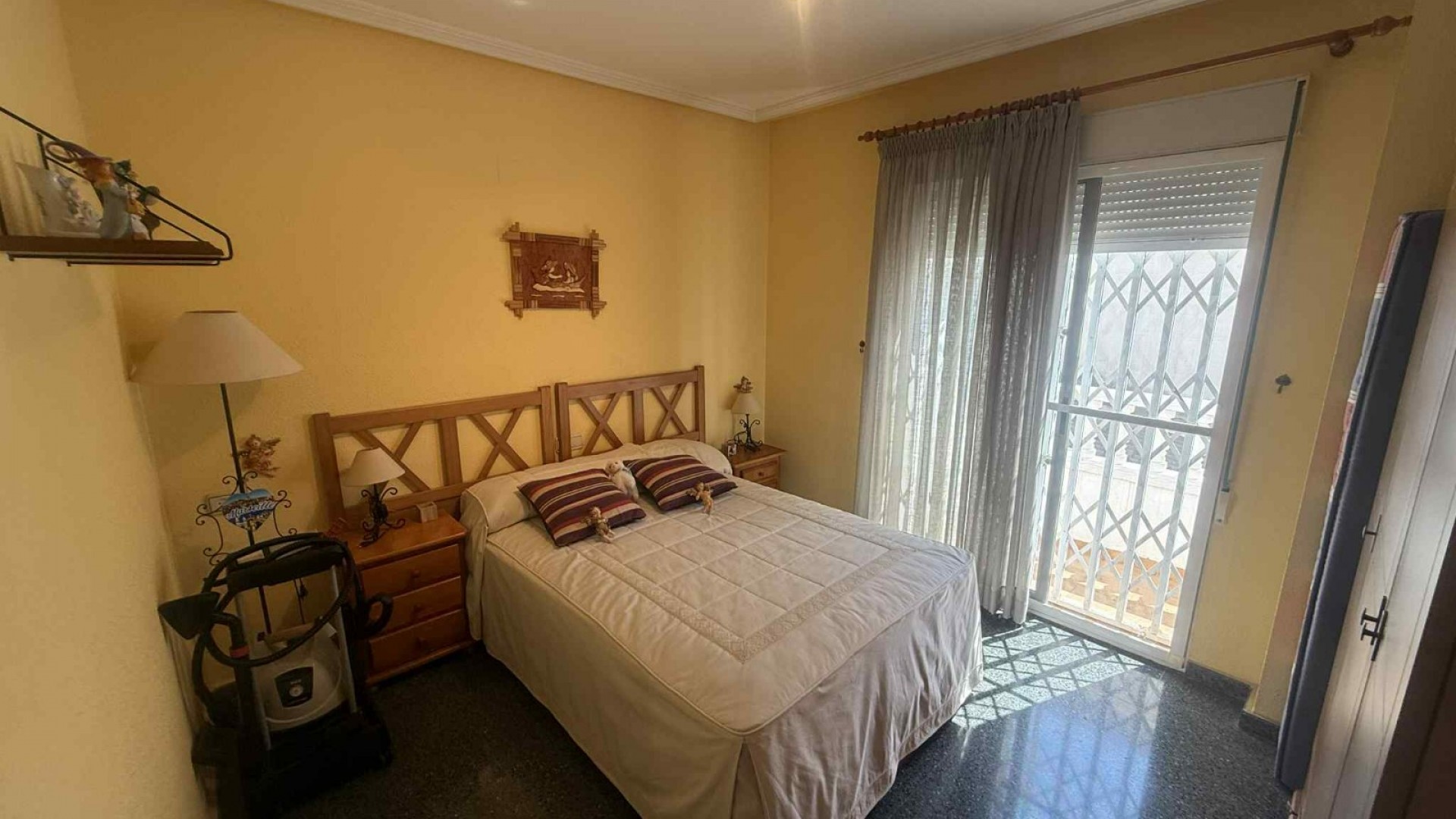 Venta - Casa de pueblo -
Almoradí