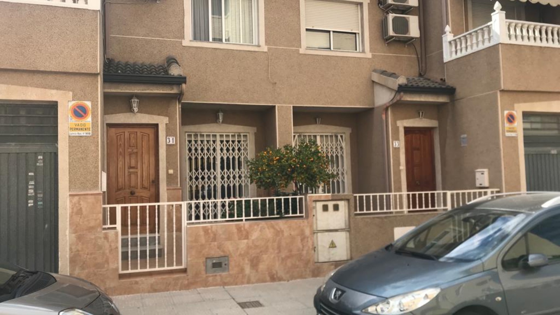 Venta - Casa de pueblo -
Almoradí