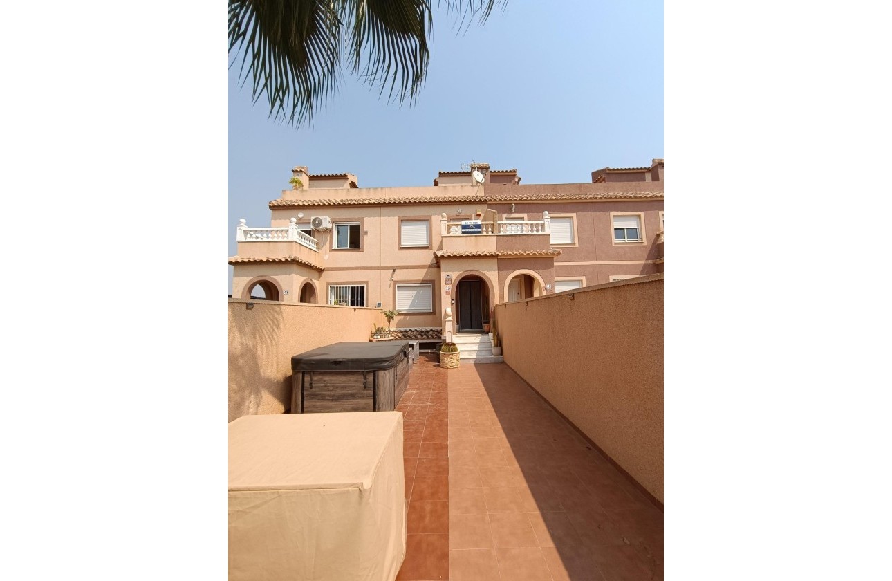 Venta - Casa de pueblo -
Avileses - Jerónimo Y Avileses