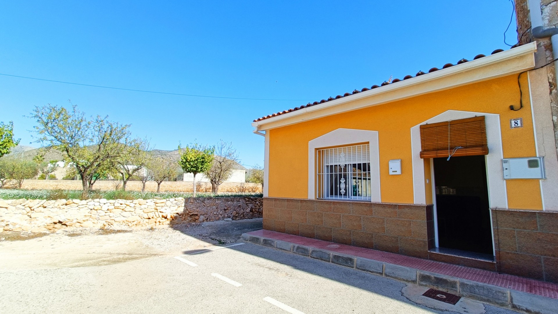 Venta - Casa de pueblo -
Barbarroja