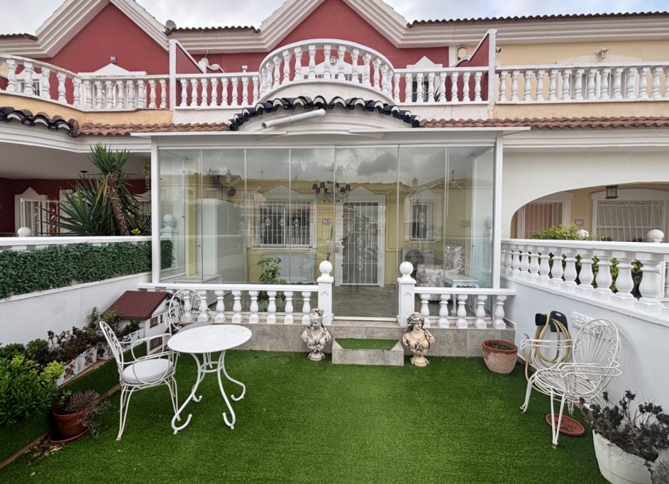 Venta - Casa de pueblo -
Benijofar - Monte Azul