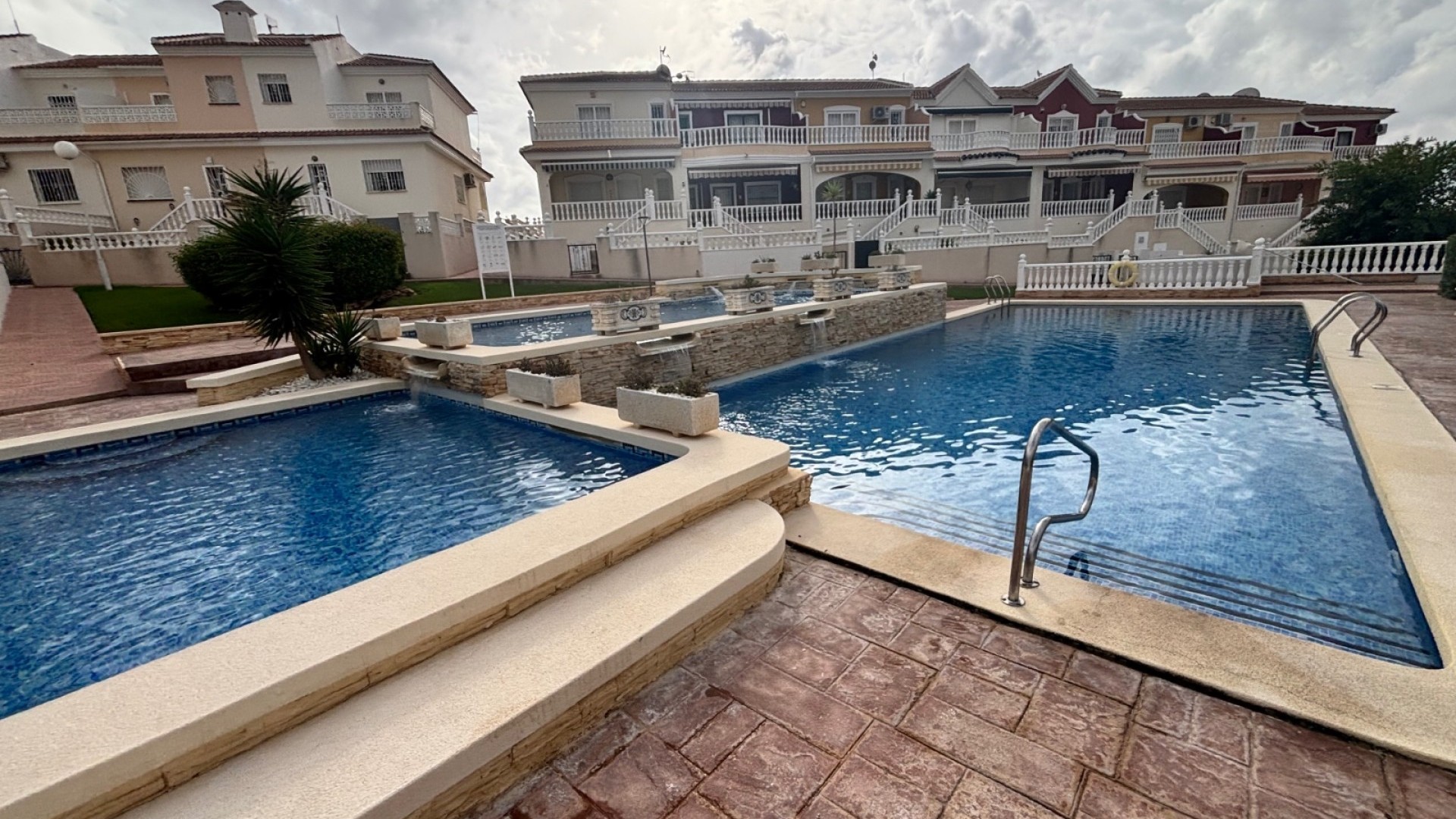 Venta - Casa de pueblo -
Benijofar - Monte Azul