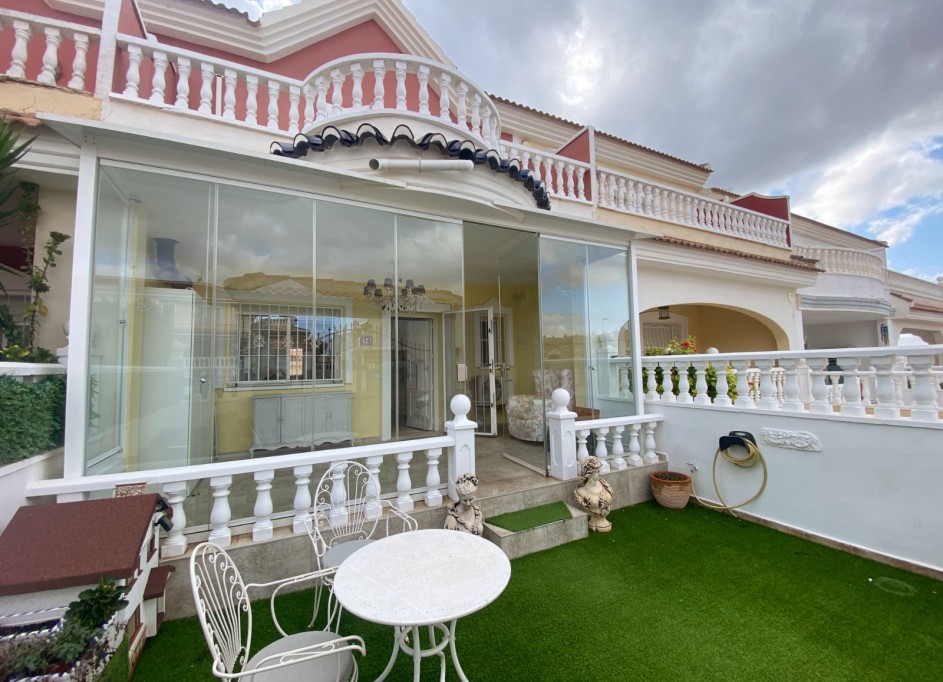 Venta - Casa de pueblo -
Benijofar - Monte Azul