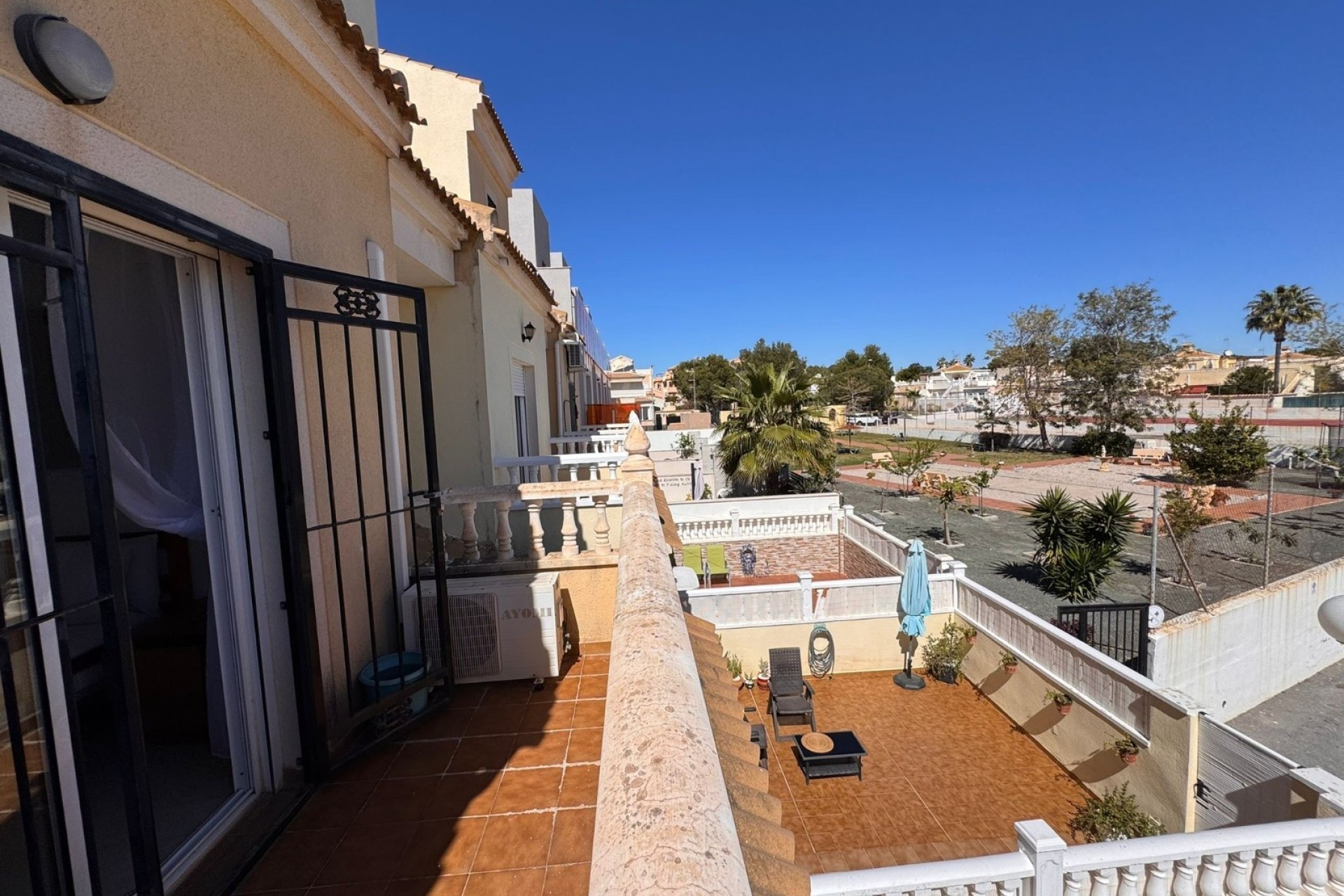 Venta - Casa de pueblo -
Campoamor - Costa Blanca