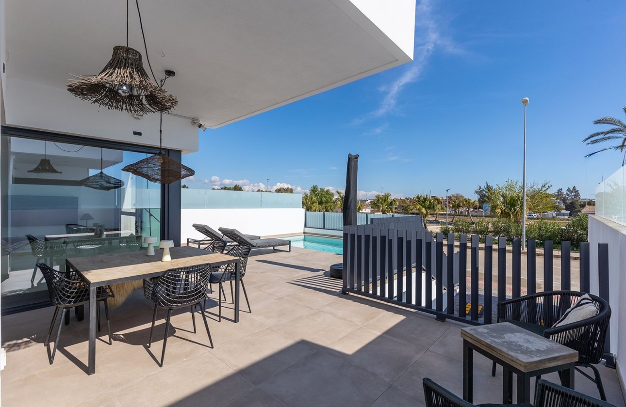 Venta - Casa de pueblo -
Dolores