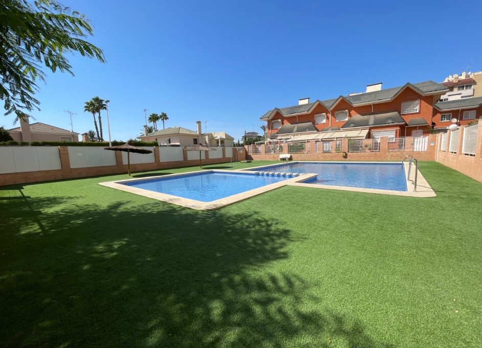 Venta - Casa de pueblo -
Elche - Centro
