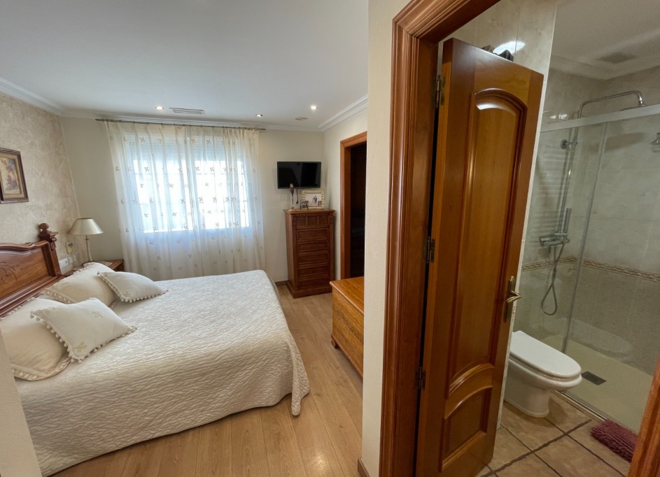 Venta - Casa de pueblo -
Elche - Centro