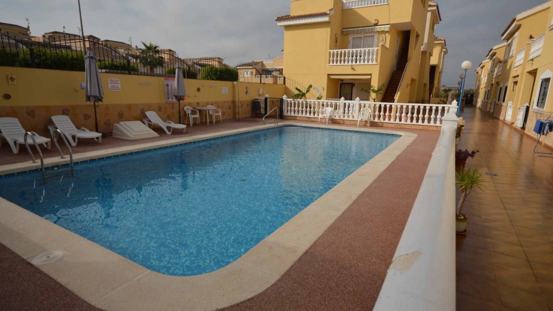 Venta - Casa de pueblo -
Formentera del Segura - Casco urbano