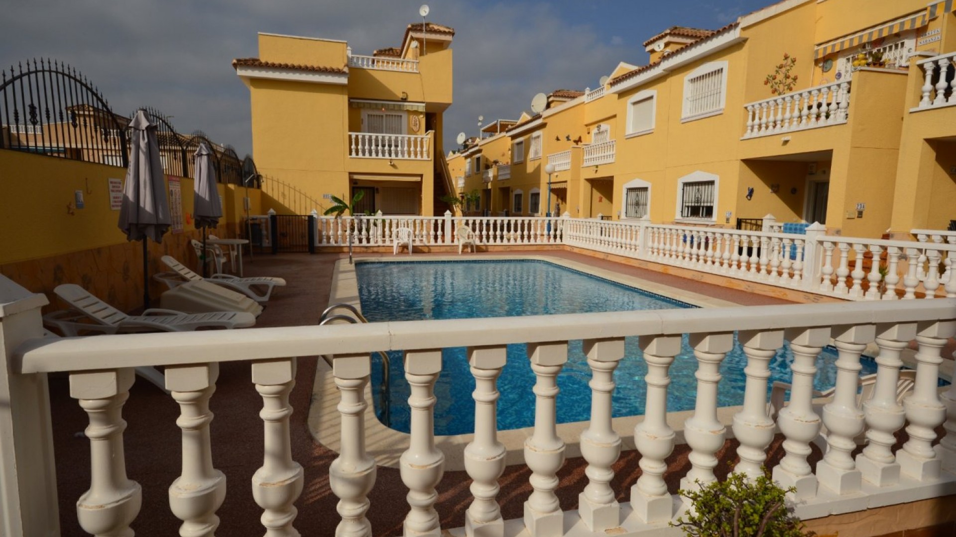 Venta - Casa de pueblo -
Formentera del Segura - Casco urbano