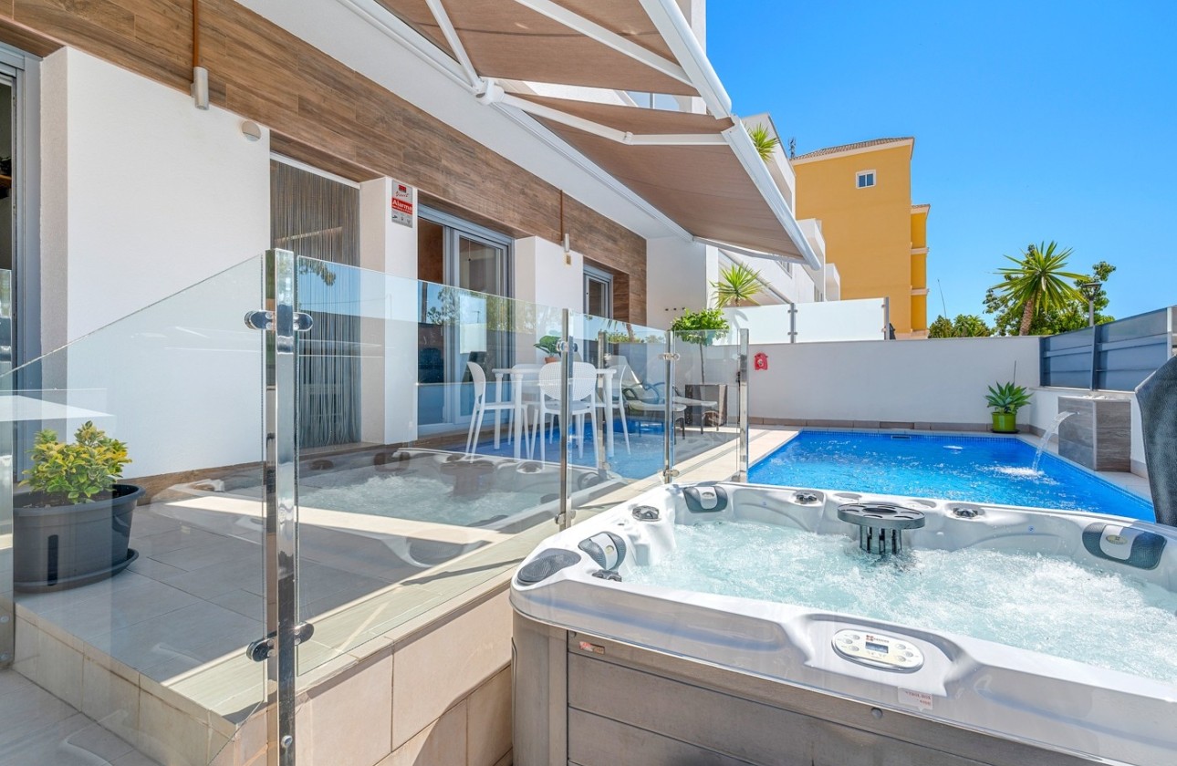 Venta - Casa de pueblo -
Formentera del Segura - Costa Blanca