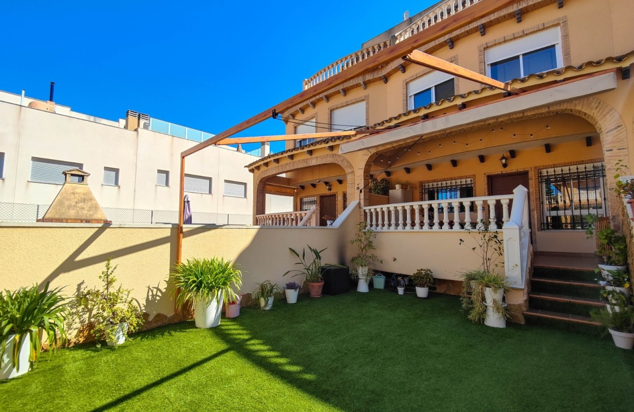 Venta - Casa de pueblo -
Guardamar del Segura - Costa Blanca