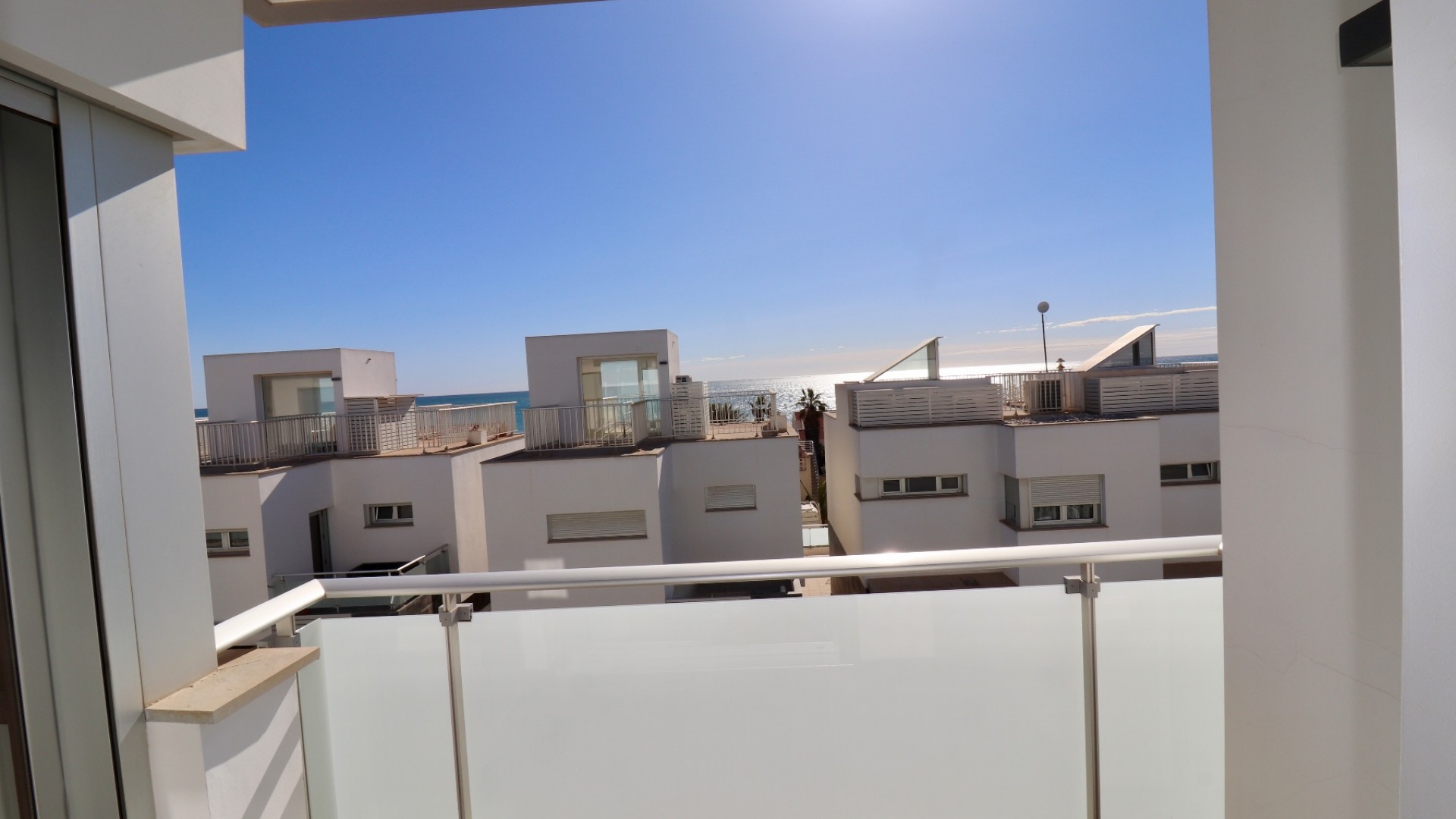 Venta - Casa de pueblo -
Guardamar del Segura - Guardamar Playa