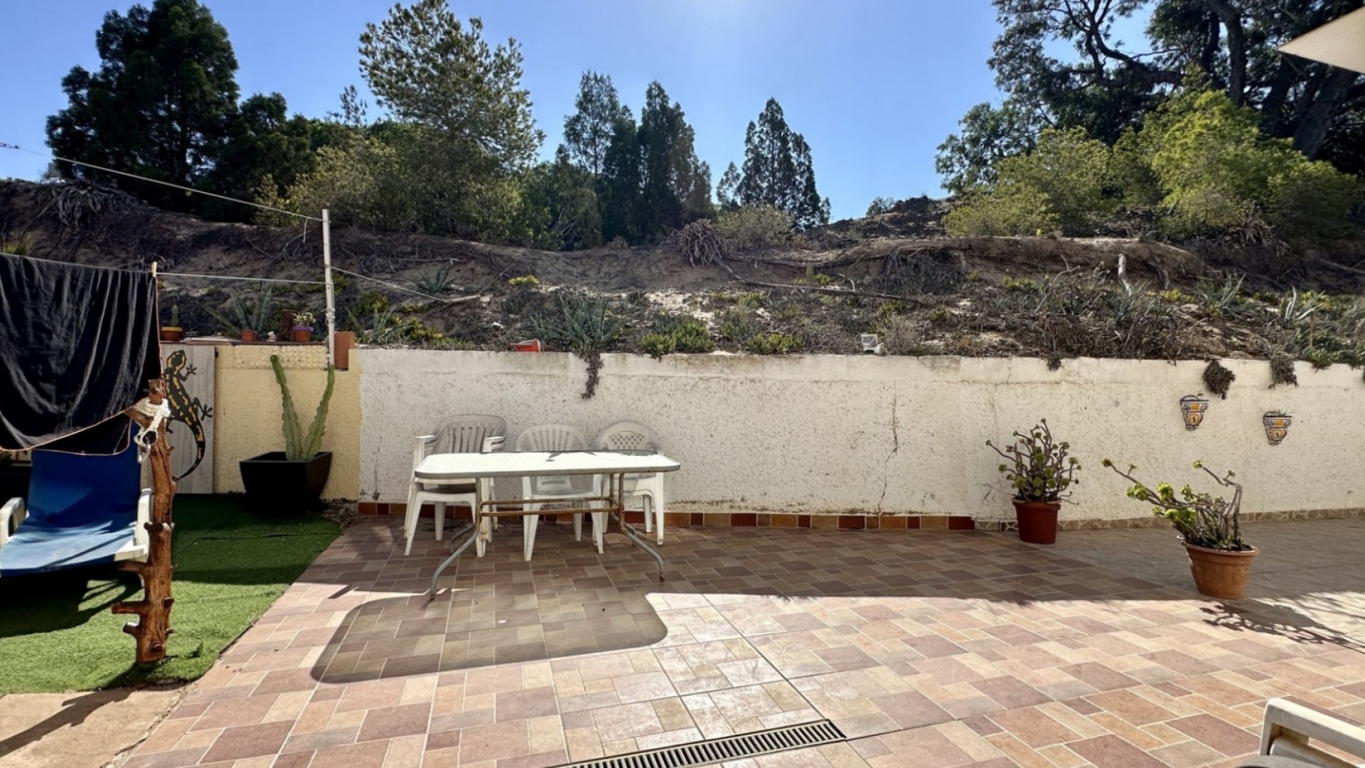 Venta - Casa de pueblo -
Guardamar del Segura - Lomas de Polo-Pinomar