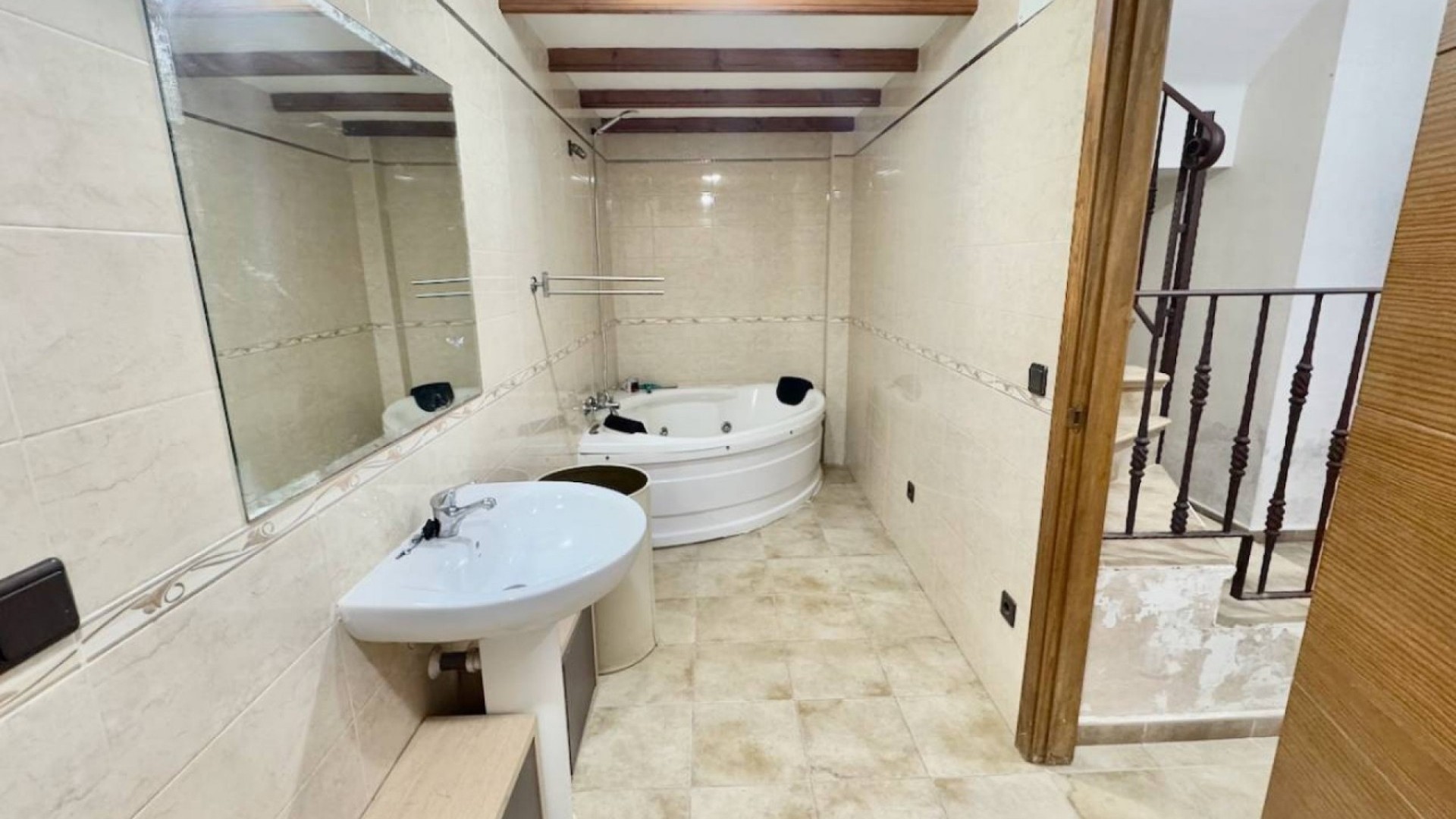 Venta - Casa de pueblo -
Guardamar del Segura - Urbanizaciones