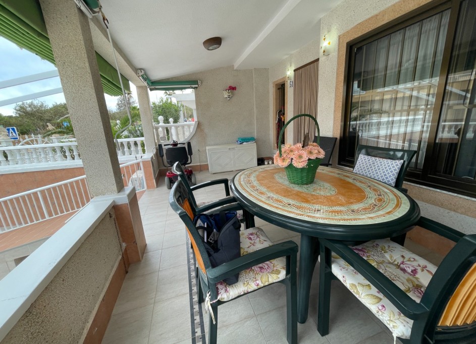 Venta - Casa de pueblo -
Guardamar del Segura