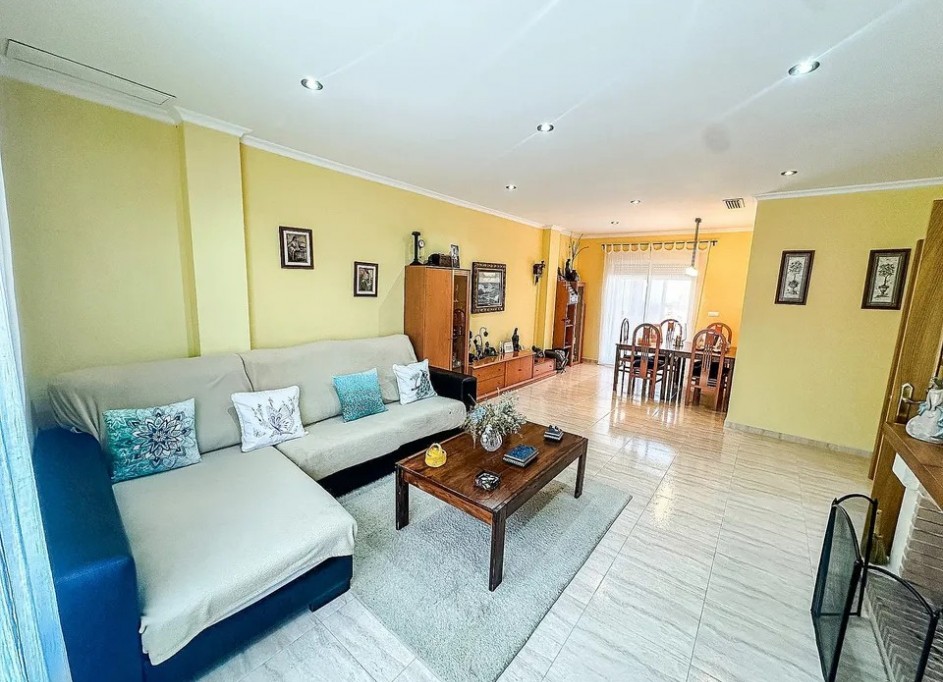 Venta - Casa de pueblo -
Hondón de los Fráiles