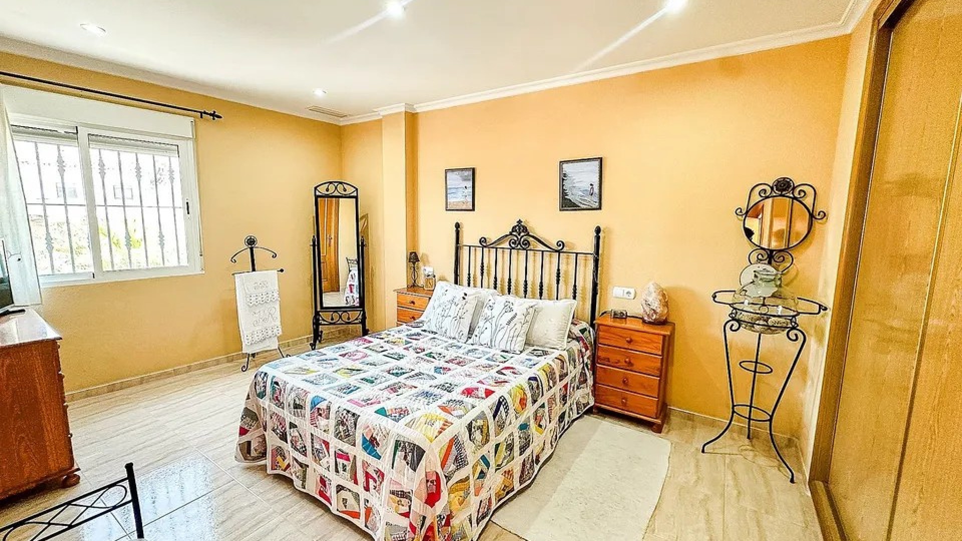 Venta - Casa de pueblo -
Hondón de los Fráiles