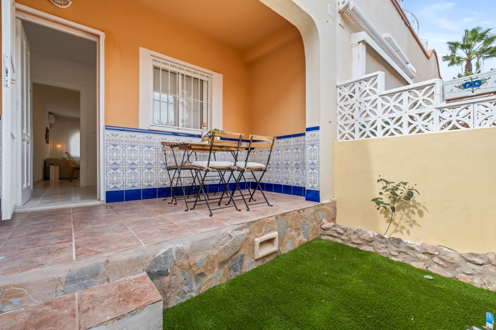 Venta - Casa de pueblo -
La Florida - Inland
