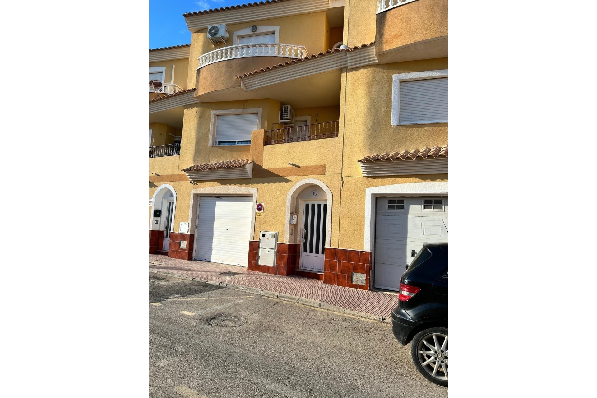 Venta - Casa de pueblo -
Los Alcazares