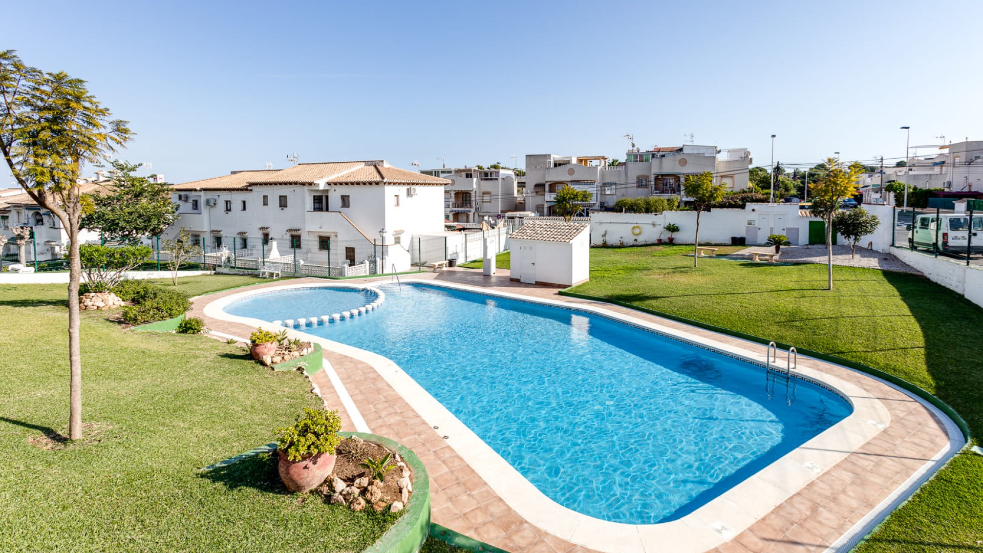 Venta - Casa de pueblo -
Los Balcones - Los Altos del Edén - Lago Jardin