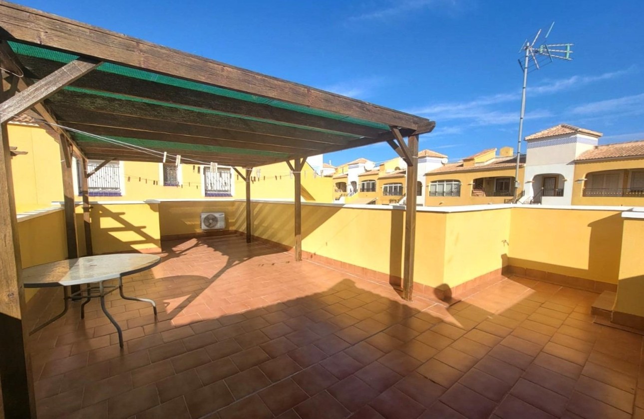 Venta - Casa de pueblo -
Los Montesinos - Los Montesinos - Urb. La Herrada