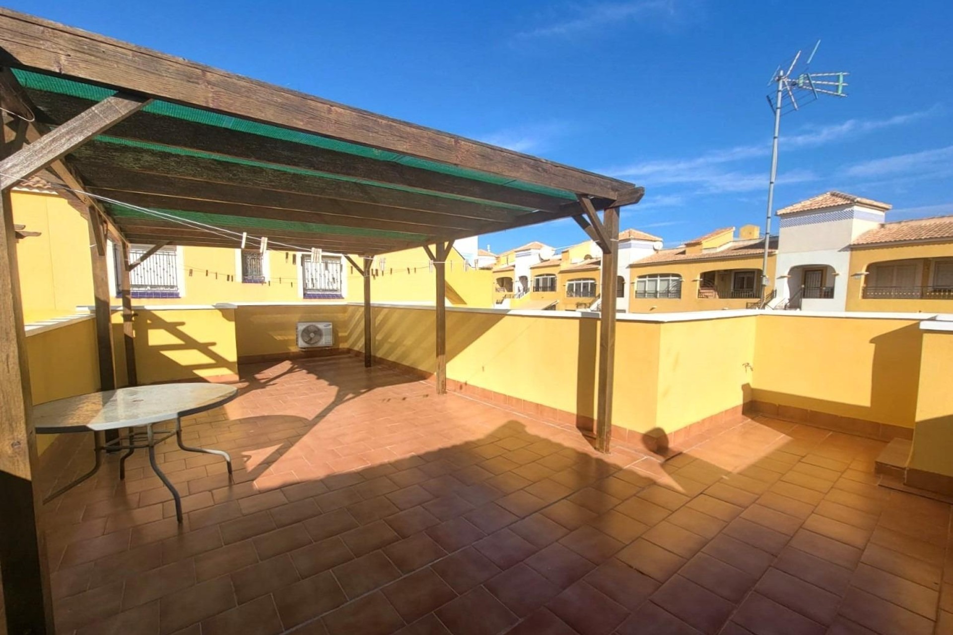 Venta - Casa de pueblo -
Los Montesinos - Los Montesinos - Urb. La Herrada