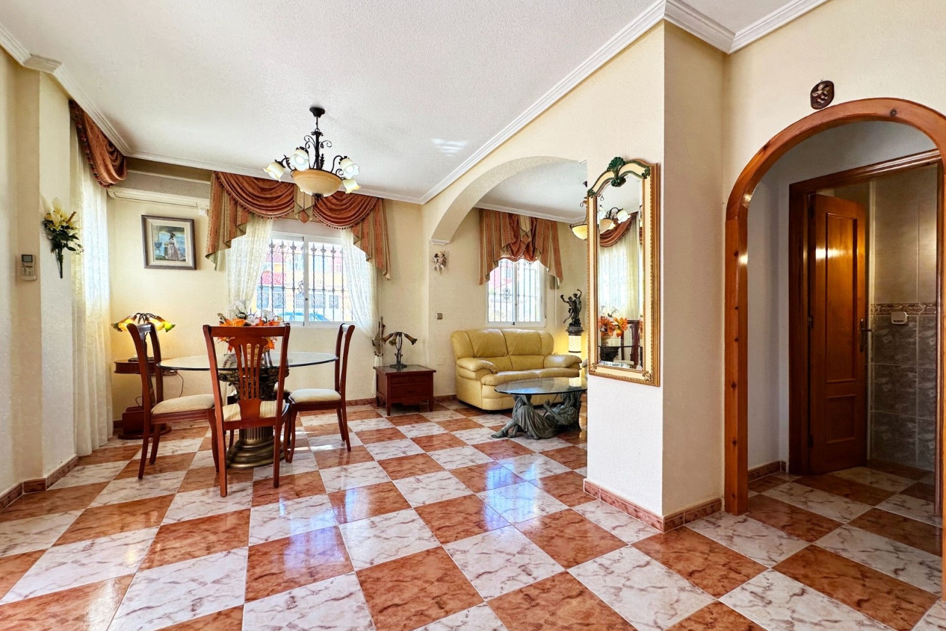 Venta - Casa de pueblo -
Orihuela Costa - Cabo Roig