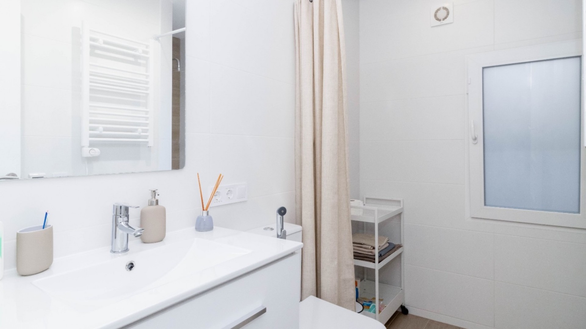 Venta - Casa de pueblo -
Orihuela Costa - La Zenia- Orihuela costa