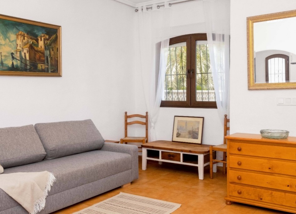 Venta - Casa de pueblo -
Orihuela Costa - La Zenia