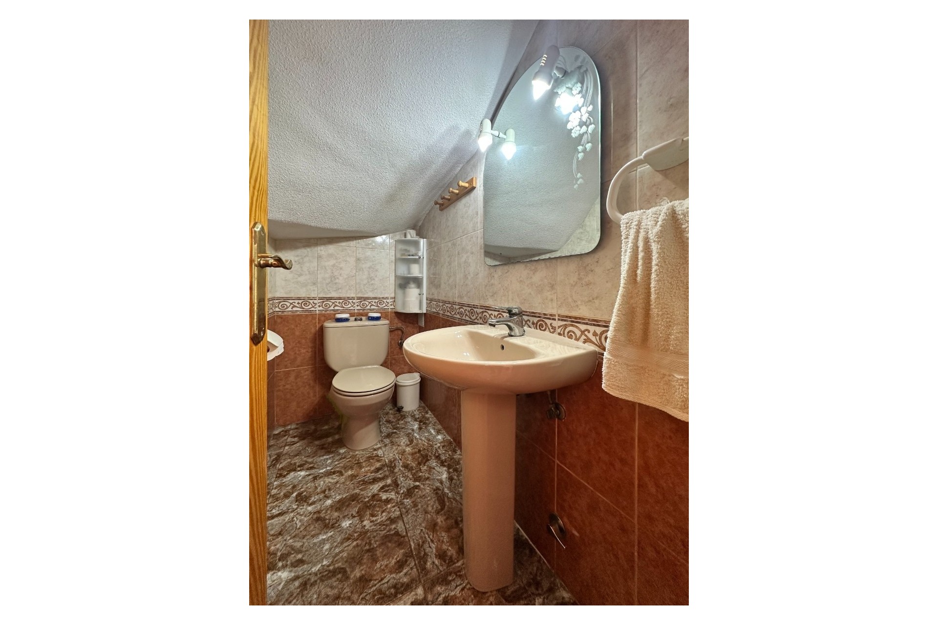 Venta - Casa de pueblo -
Orihuela Costa - La Zenia