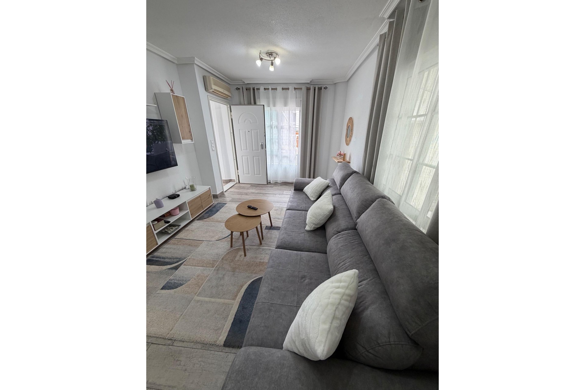 Venta - Casa de pueblo -
Orihuela Costa - La Zenia