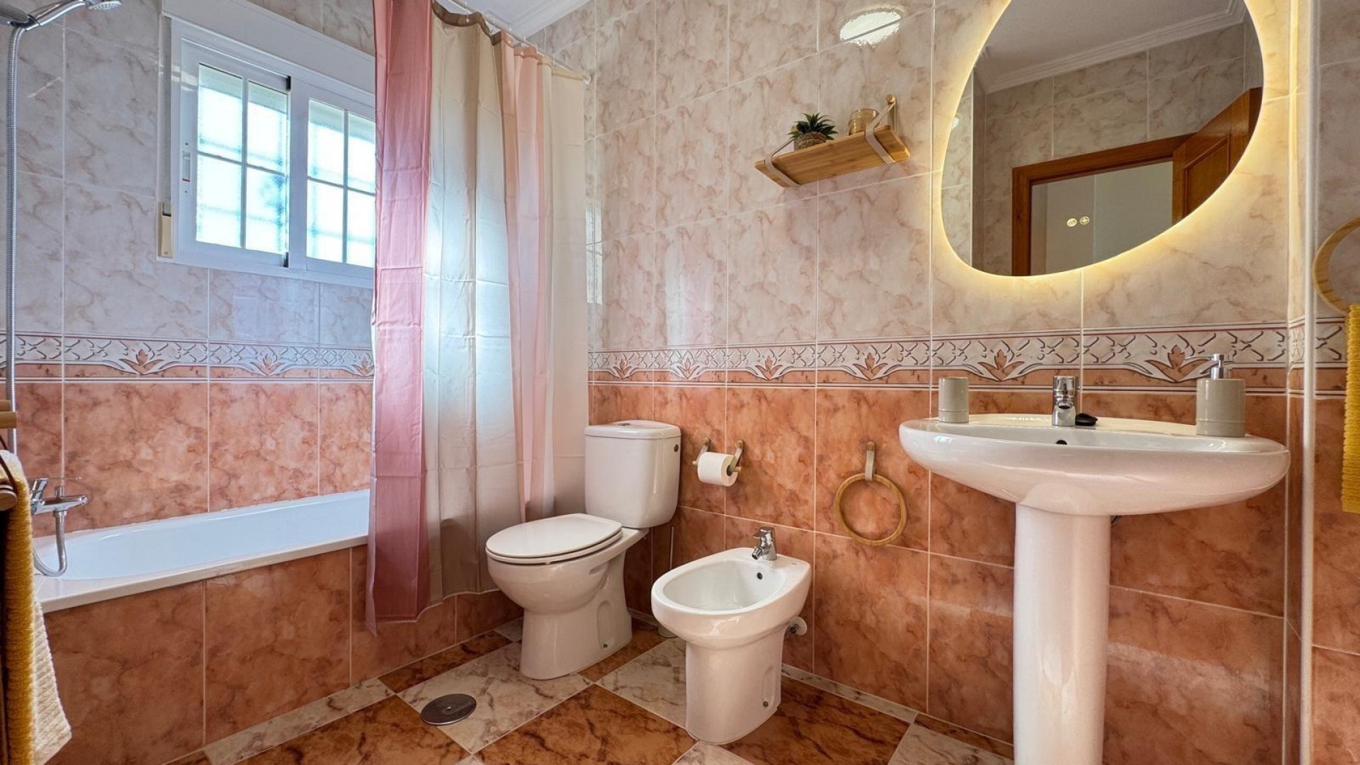 Venta - Casa de pueblo -
Orihuela Costa - Lomas de Cabo Roig-Los Dolses