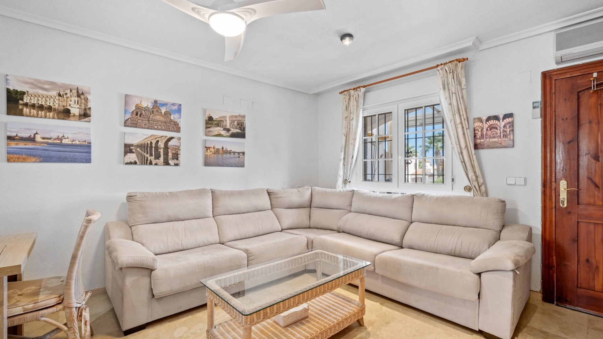 Venta - Casa de pueblo -
Orihuela Costa - Los Dolses