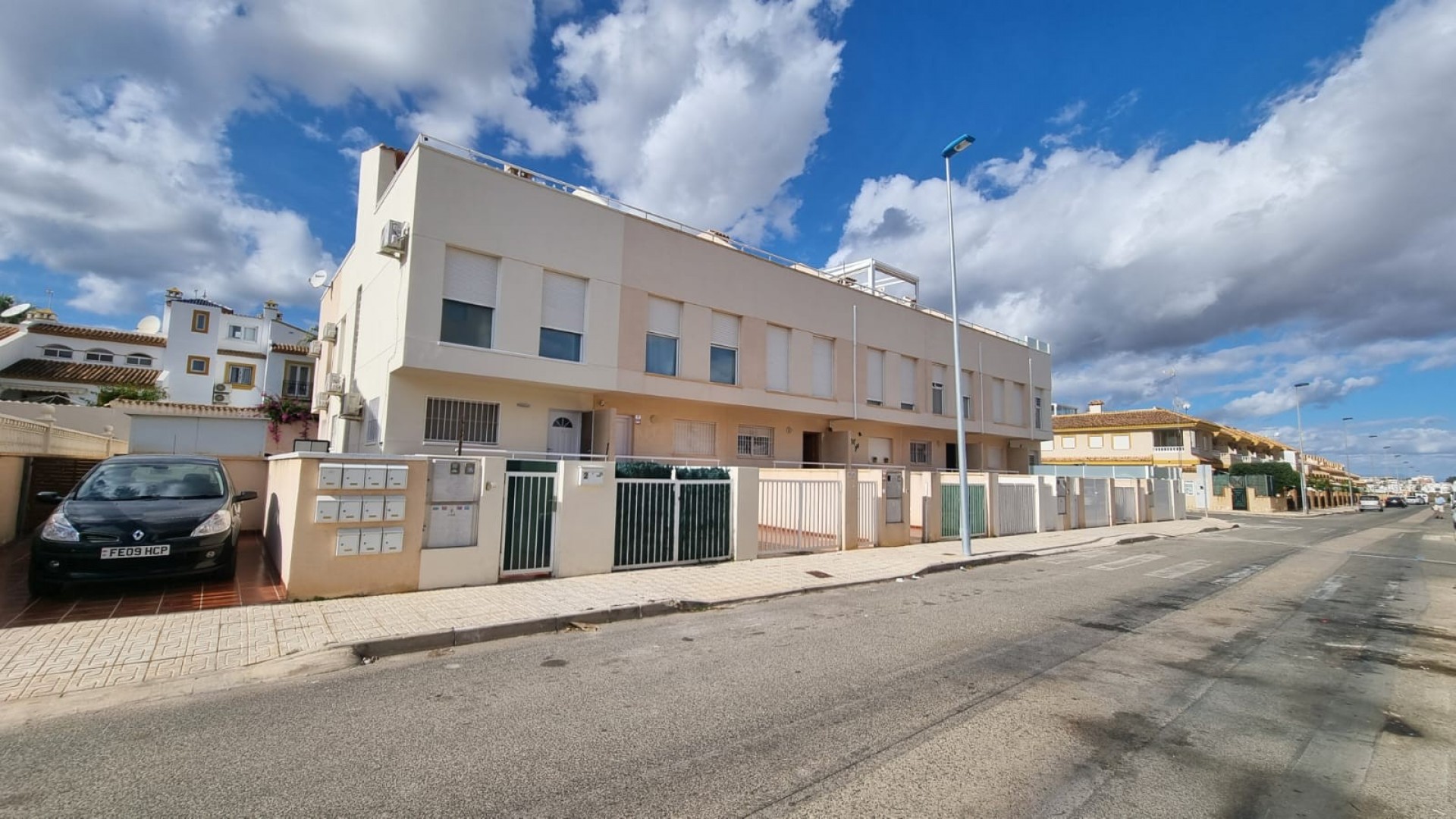Venta - Casa de pueblo -
Orihuela Costa - Los Dolses