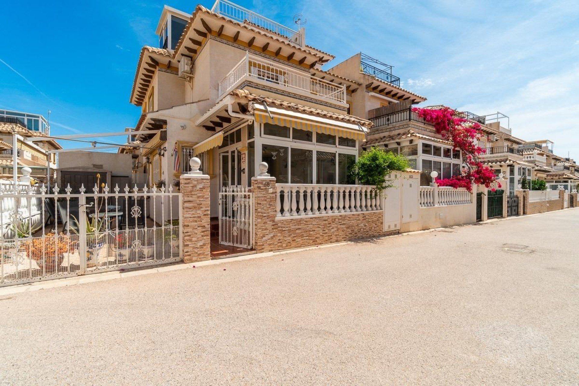 Venta - Casa de pueblo -
Orihuela Costa - Playa Flamenca