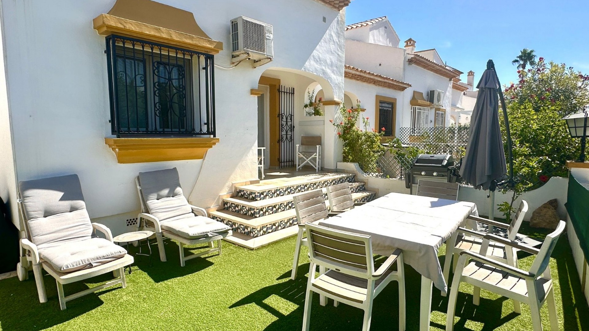 Venta - Casa de pueblo -
Orihuela Costa - Villamartín