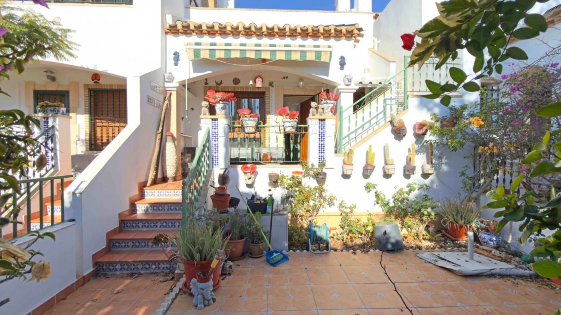 Venta - Casa de pueblo -
Orihuela Costa - Villamartín