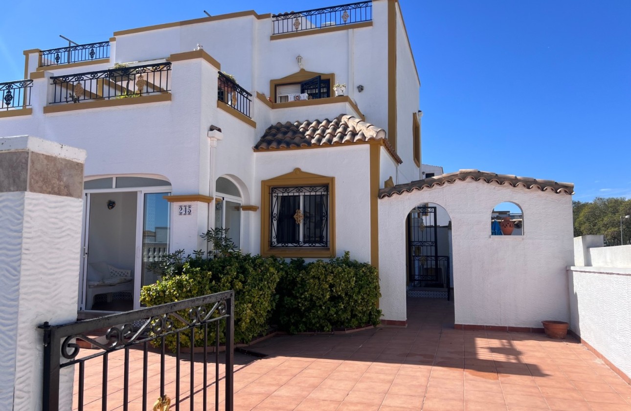 Venta - Casa de pueblo -
Orihuela - Entre Naranjos - Vistabella