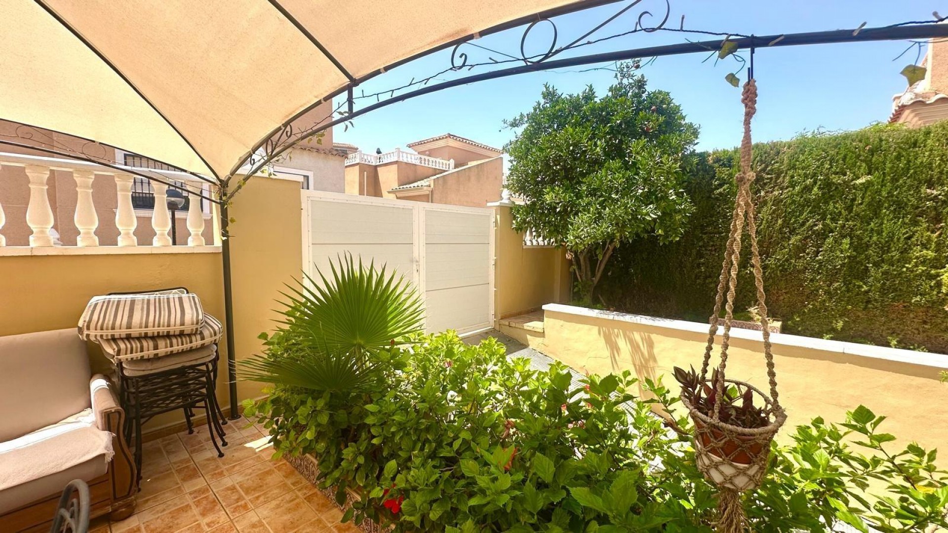 Venta - Casa de pueblo -
Orihuela - Urbanización Perla del Mar
