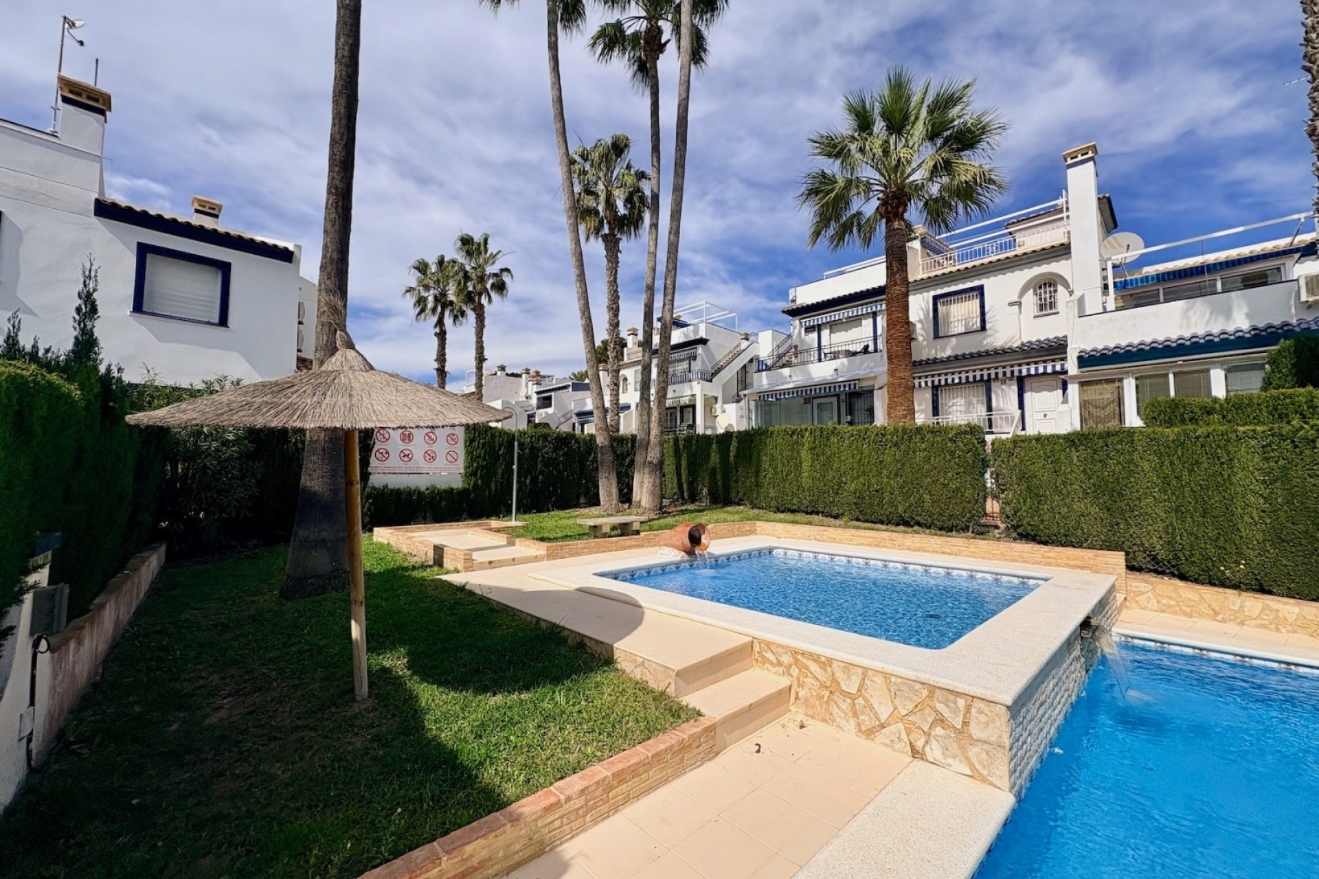 Venta - Casa de pueblo -
Orihuela - Villamartin