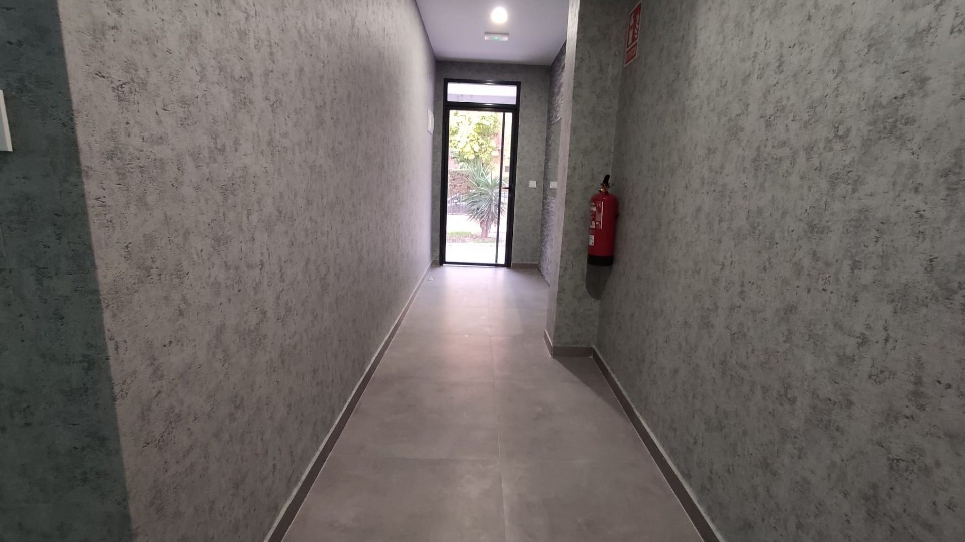 Venta - Casa de pueblo -
Petrer