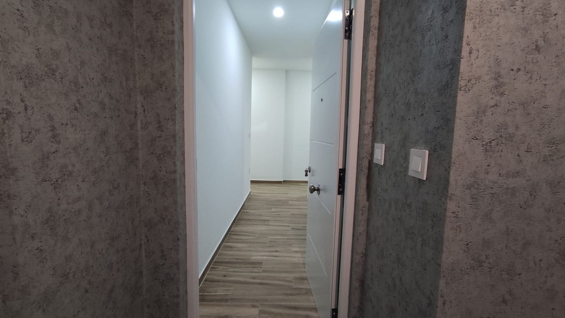 Venta - Casa de pueblo -
Petrer