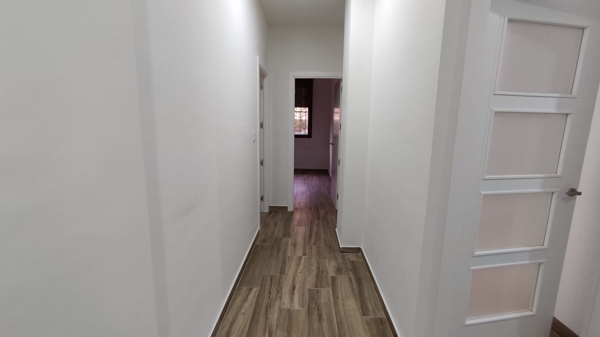 Venta - Casa de pueblo -
Petrer