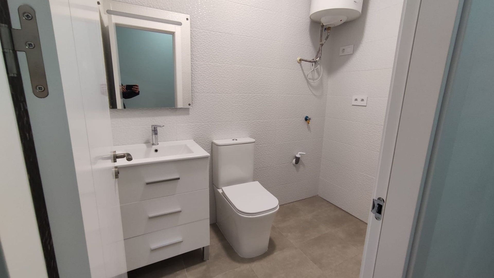 Venta - Casa de pueblo -
Petrer